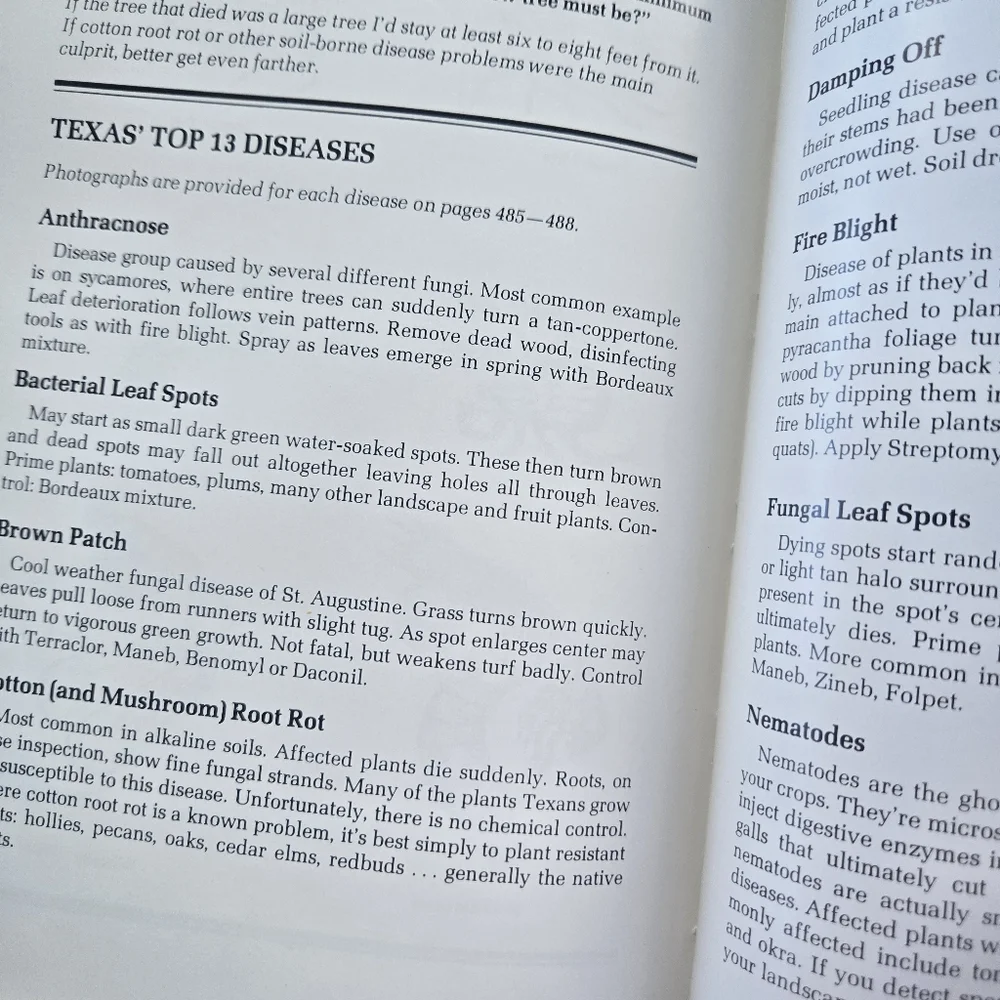Neil Sperry's Complete Guide To Texas Gardening, hardcover - Picture 15 of 16